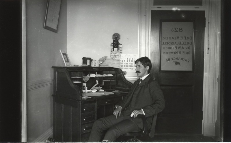 Scaled image s00248.jpg 