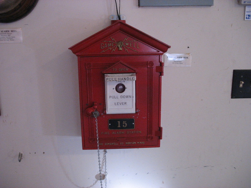 Scaled image 18_Fire_call_box.JPG 